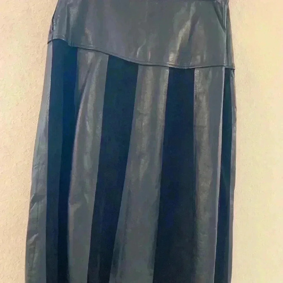 Beautiful  real vintage leather and suede midi skirt. Size 46 in European size - Picture 4 of 14